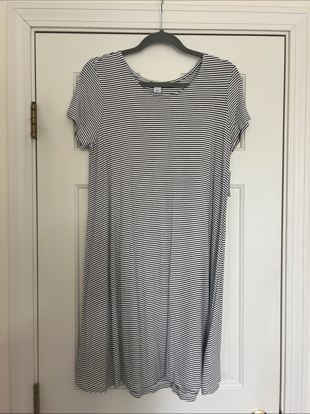 Black & White Striped Short-Sleeve Swing Dress